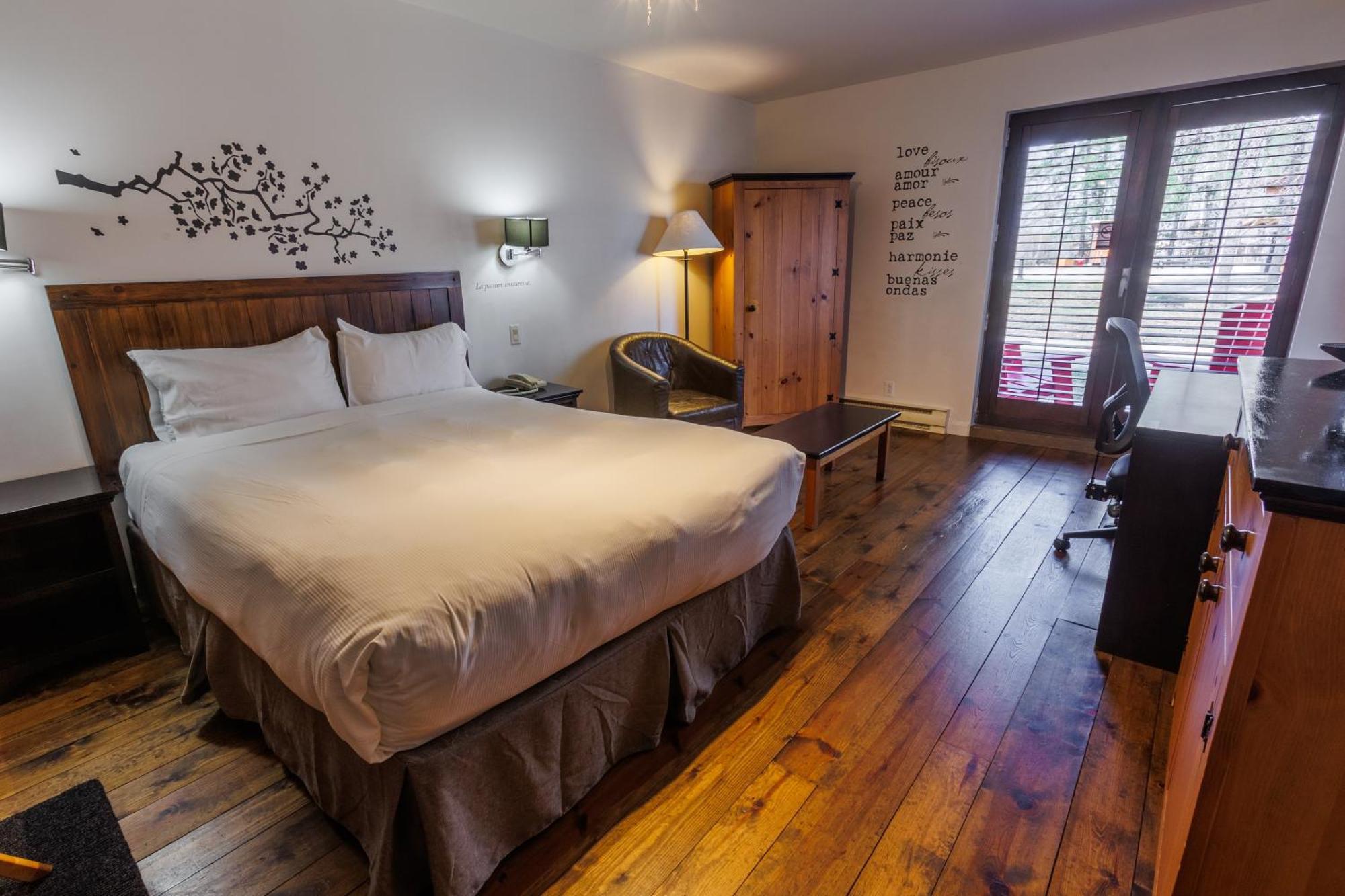 Saint-Michel Auberge Du Lac Taureau מראה חיצוני תמונה